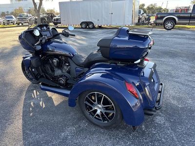 2025 Indian Motorcycle Pursuit Dark Horse 112 Springfield Blue Vivid Crystal with Black Vivid - Photo 5