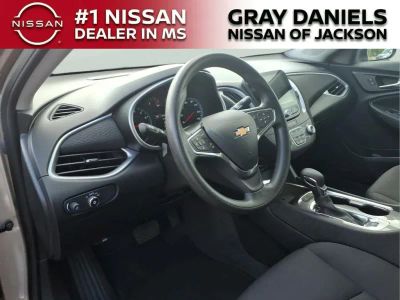 2025 Chevrolet Malibu - Photo 9