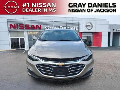 2025 Chevrolet Malibu - Photo 2