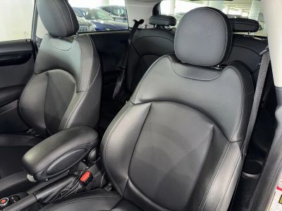 2021 MINI Cooper S — photo 32 view