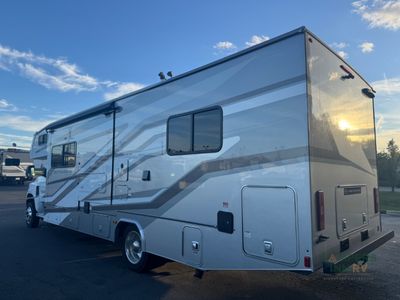 2026 Coachmen RV Entourage - Photo 7