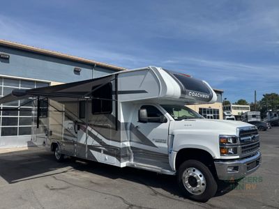 2026 Coachmen RV Entourage - Photo 2