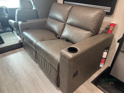 2026 Coachmen RV Entourage - Photo 26