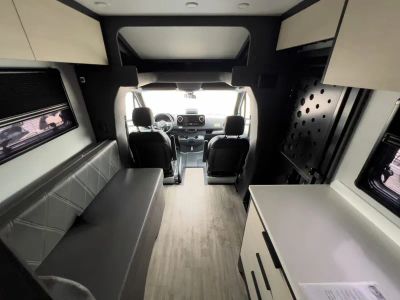 2026 Tiffin OPEN TRAIL — interior view