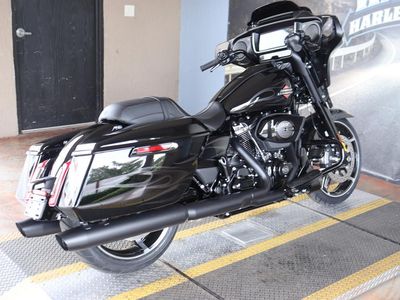 2025 Harley-Davidson FLHX - Street Glide - Photo 4