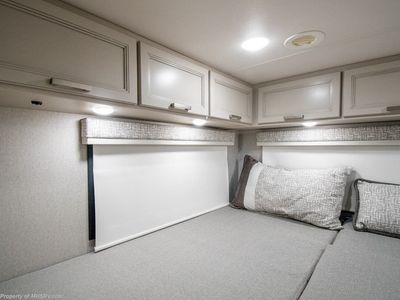 2026 Thor Motor Coach Omni Trail - Photo 32