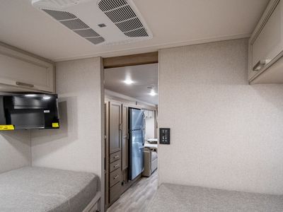 2026 Thor Motor Coach Omni Trail - Photo 33