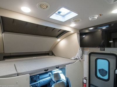2026 Thor Motor Coach Omni Trail - Photo 3