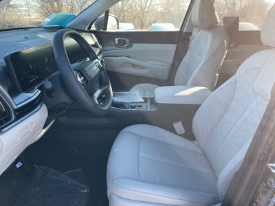 2026 Kia Sorento — photo 9 view