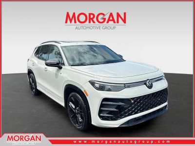 2026 Volkswagen Tiguan SE R-Line Black in Sandstone — front three-quarter view