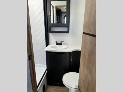 2023 Keystone RV Outback Ultra-Lite - Photo 17