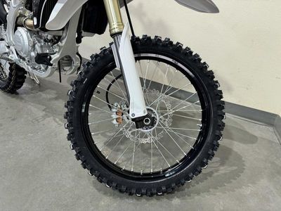 2026 Yamaha YZ450F 70th Anniversary Edition - Photo 15