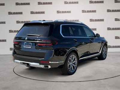 2027 BMW X7 — detail view