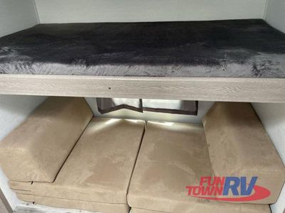 2025 Gulf Stream RV Yellowstone Ranch Edition - Photo 35