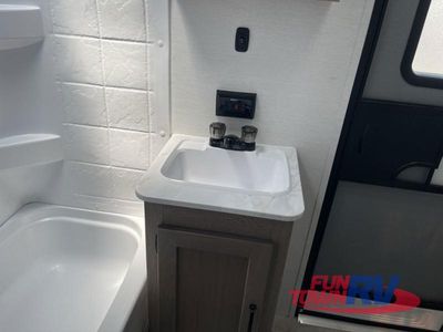 2025 Gulf Stream RV Yellowstone Ranch Edition - Photo 28