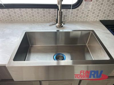 2025 Gulf Stream RV Yellowstone Ranch Edition - Photo 16