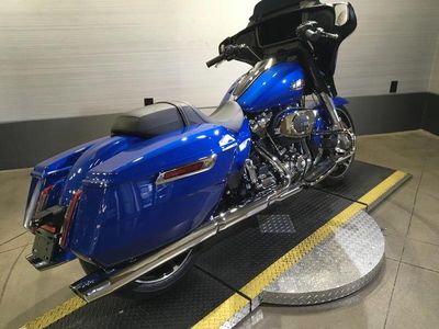 2025 Harley-Davidson FLHX - Street Glide - Photo 5