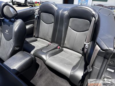 2011 INFINITI G37 Convertible - Photo 32