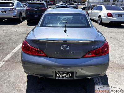 2011 INFINITI G37 Convertible - Photo 9
