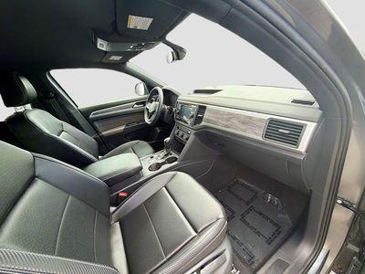 2022 Volkswagen Atlas Cross Sport - Photo 32