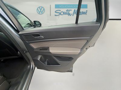 2022 Volkswagen Atlas Cross Sport - Photo 30