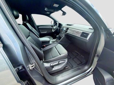 2022 Volkswagen Atlas Cross Sport - Photo 31
