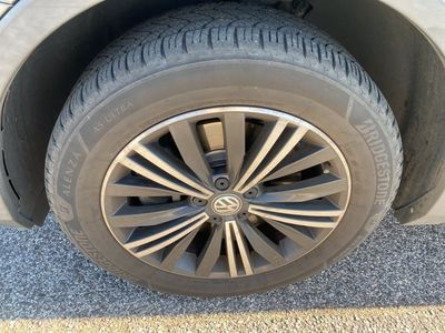 2019 Volkswagen Tiguan - Photo 2