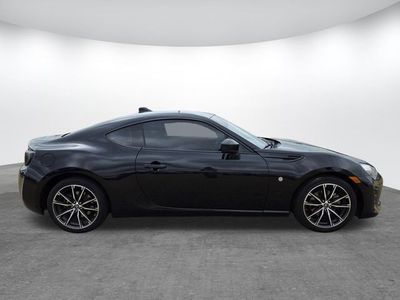 2018 Toyota 86 — rear three-quarter view