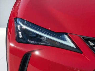 2024 Lexus UX — photo 9 view