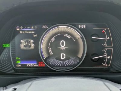 2024 Lexus UX — photo 28 view