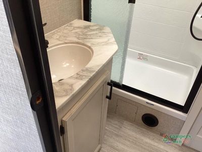 2023 Jayco White Hawk — photo 34 view
