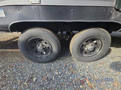 2026 Coachmen RV Catalina Summit Series 8 — photo 15 view