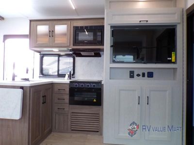 2026 Coachmen RV Adrenaline - Photo 23