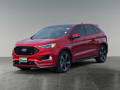 2020 Ford Edge — rear three-quarter view