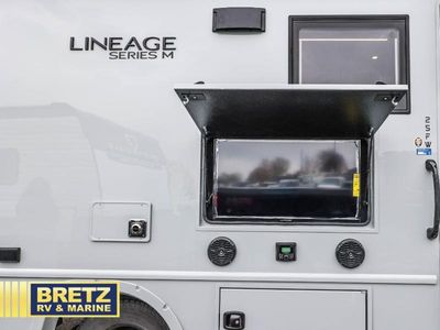 2025 Grand Design Lineage - Photo 10