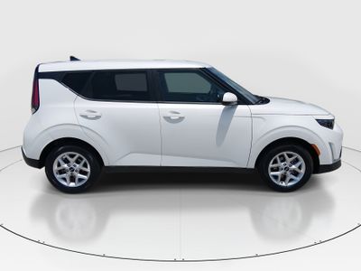 2025 Kia Soul - Photo 8