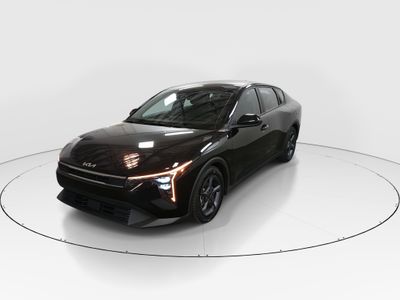 2025 Kia K4 - Photo 3