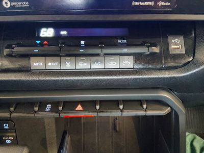 2022 Toyota Tundra 2WD — photo 17 view