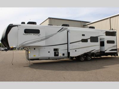 2025 Jayco North Point - Photo 3