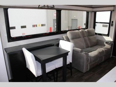 2025 Jayco North Point - Photo 10