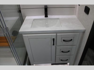2025 Jayco North Point - Photo 13