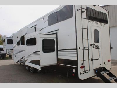 2025 Jayco North Point - Photo 2