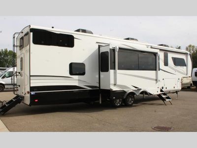 2025 Jayco North Point - Photo 4