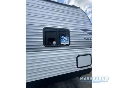2025 Jayco Jay Flight SLX - Photo 5
