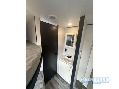 2025 Jayco Jay Flight SLX - Photo 17