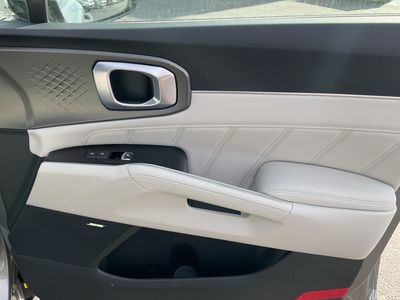 2026 Kia Sorento Hybrid — photo 21 view