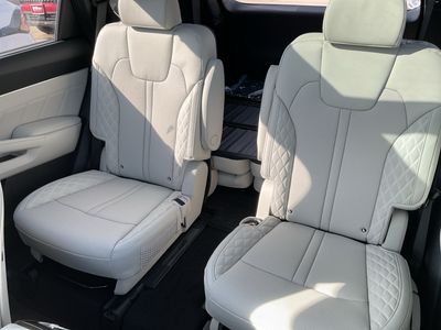 2026 Kia Sorento Hybrid — photo 18 view