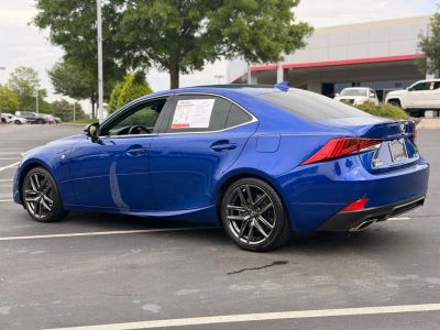 2020 Lexus IS - Photo 11