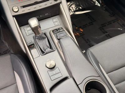 2020 Lexus IS - Photo 20
