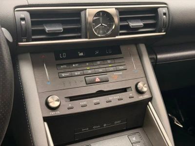 2020 Lexus IS - Photo 37